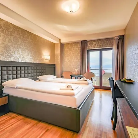 Tino & Hotell 4*