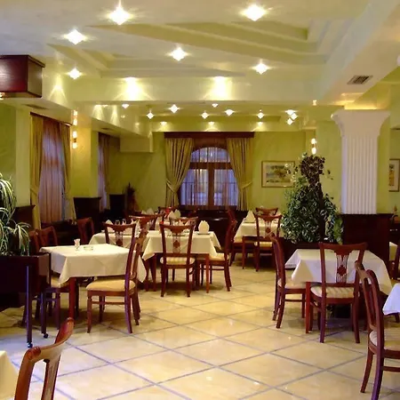 Tino & Hotell